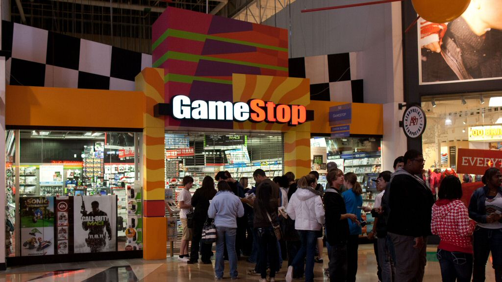 The front of this GameStop looks like it was designed for the world of 1997. Which is kinda fitting, if you think about it